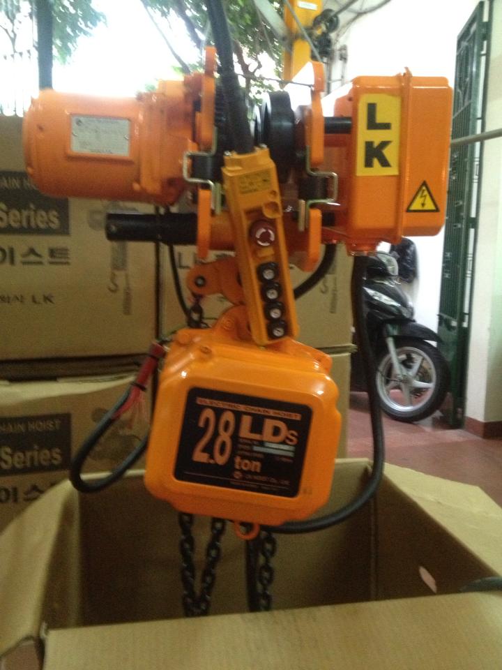 PA LĂNG XÍCH ĐIỆN LK 2.8 TẤN 