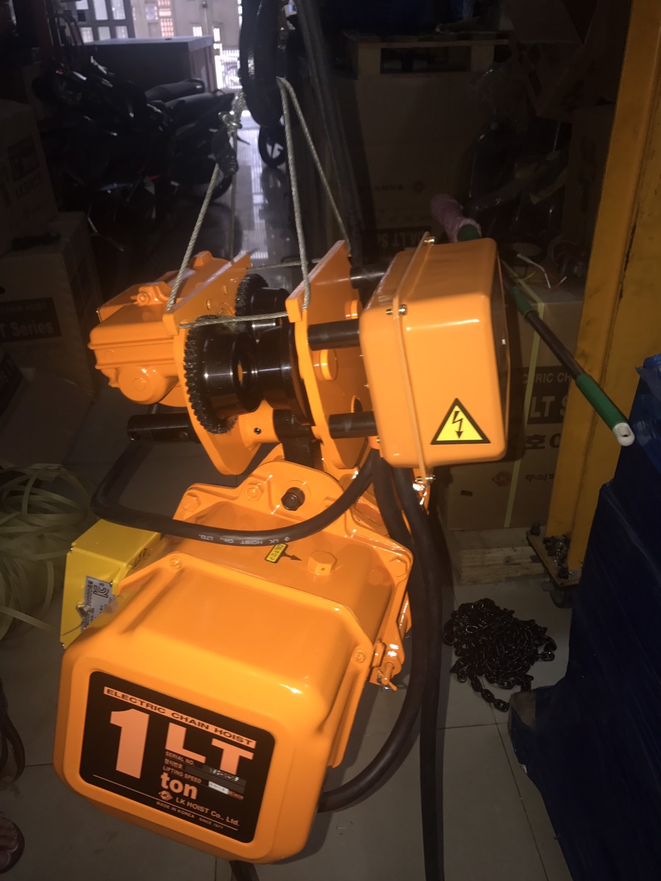 PA LĂNG XÍCH ĐIỆN LK 1 TẤN