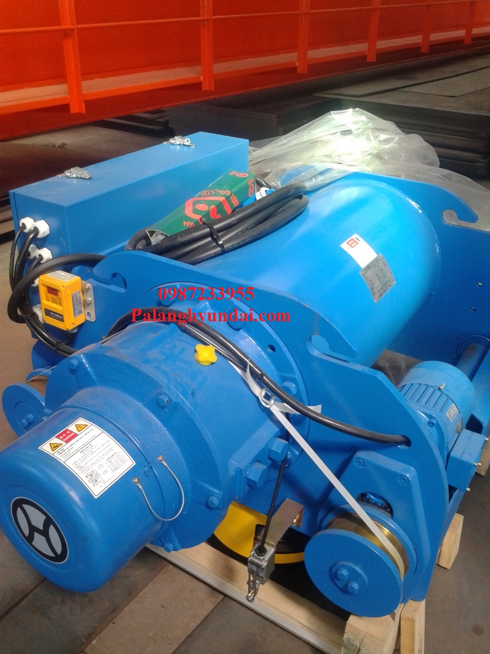 PA LĂNG CÁP ĐIỆN HYUNDAI 20 TẤN DẦM ĐÔI